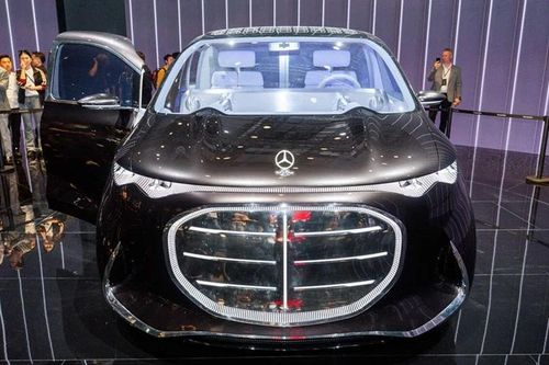 Mercedes-Benz chốt lịch ra mắt minivan VLE, nội thất siêu sang chảnh
