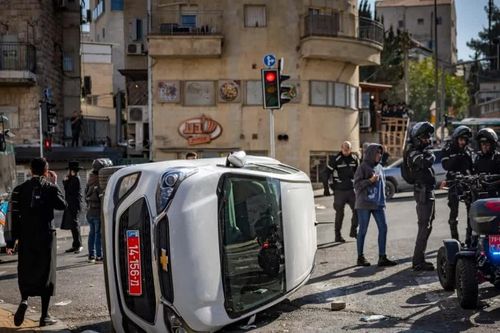 Bạo lực nghiêm trọng nổ ra ở Jerusalem khiến nhiều cảnh sát Israel bị thương, lý do là gì?