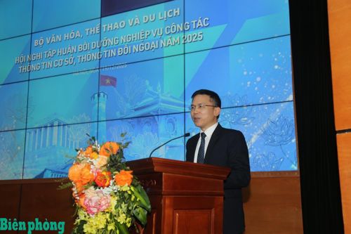 Bồi dưỡng nghiệp vụ công tác thông tin cơ sở và thông tin đối ngoại đáp ứng yêu cầu tình hình mới