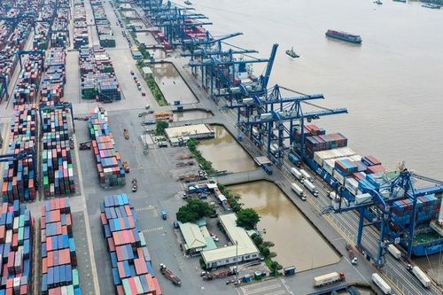 Lần đầu tiên xuất nhập khẩu Việt Nam vượt 900 tỷ USD