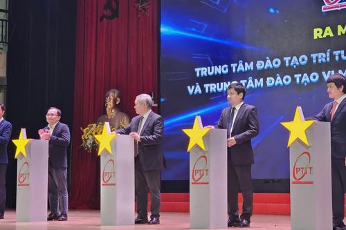 PTIT ra mắt 2 trung tâm đào tạo chuyên sâu AI và vi mạch bán dẫn