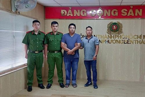 Bắt giữ 2 đối tượng trốn lệnh truy nã ở trung tâm TP HCM