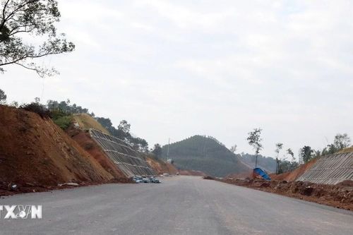 Lạng Sơn: Chính thức thông tuyến cao tốc cửa khẩu Hữu Nghị-Chi Lăng