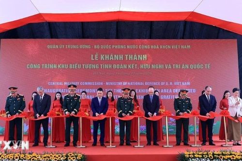Khánh thành công trình Khu biểu tượng tình đoàn kết, hữu nghị và tri ân quốc tế