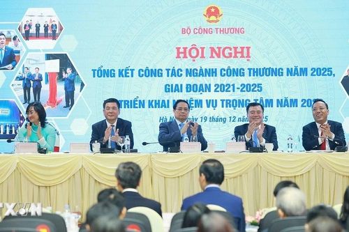 Thủ tướng dự Hội nghị triển khai nhiệm vụ năm 2026 của ngành Công Thương