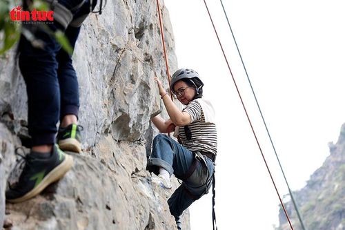 Yên Thịnh khai thác du lịch leo núi thể thao, tạo sinh kế mới cho đồng bào Tày, Nùng