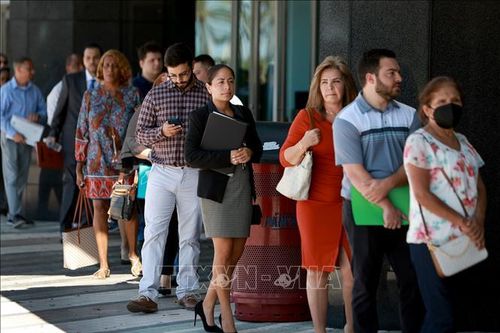 Mỹ: Nỗi lo mất việc lan tới cả các lãnh đạo cấp cao