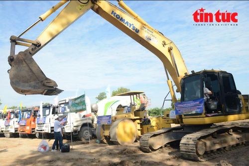 TP Hồ Chí Minh khởi công, thông xe loạt dự án giao thông trọng điểm chào mừng Đại hội XIV của Đảng