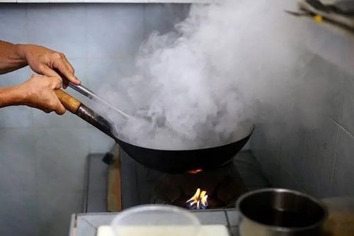 6 thói quen xấu trong nhà bếp âm thầm hại sức khỏe, nhiều gia đình vẫn mắc phải