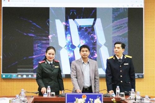 Thuế tỉnh Bắc Ninh tổ chức bấm số lựa chọn 'Hóa đơn may mắn'
