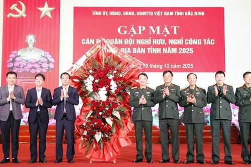 Bắc Ninh: Gặp mặt cán bộ quân đội đã nghỉ hưu, nghỉ công tác