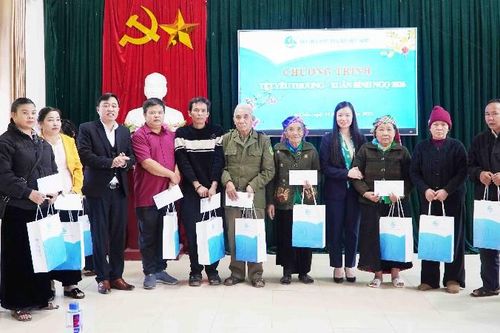 Chương trình ' Tết yêu thương - Xuân Bính Ngọ 2026' tại xã Sin Suối Hồ