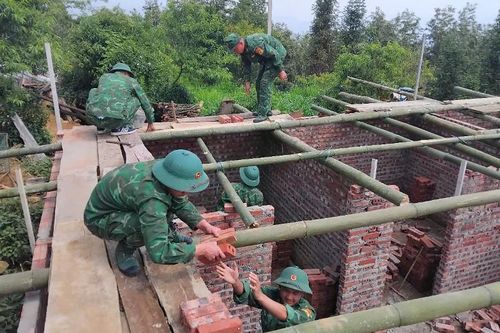 Hỗ trợ người dân phát triển kinh tế, xóa đói giảm nghèo