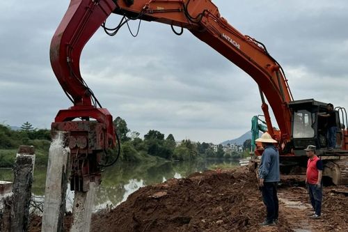 Dự án kè chống sạt lở bờ sông Kỳ Cùng: 'Mòn mỏi' đợi mặt bằng sạch