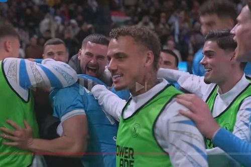 Napoli vào chung kết Siêu Cup Italia