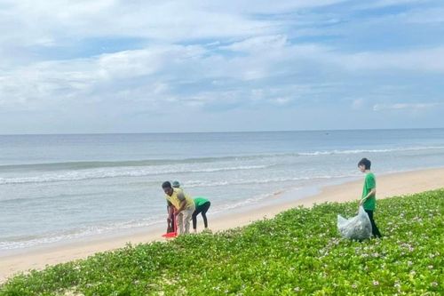 'Hành động xanh' bảo vệ môi trường du lịch ven biển Tiến Thành