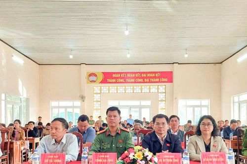 Đoàn ĐBQH tỉnh Lâm Đồng tiếp xúc với cử tri xã Quảng Trực
