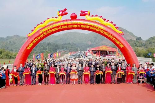 Tuyên Quang khởi công, động thổ, khánh thành và thông xe kỹ thuật dự án trọng điểm chào mừng Đại hội XIV của Đảng