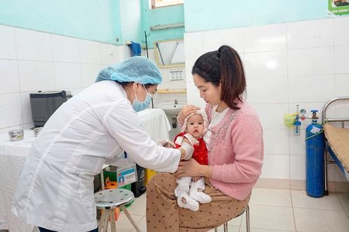 Tập huấn điều tra tiền sử tiêm chủng cho trẻ nhập học tại TP. Huế