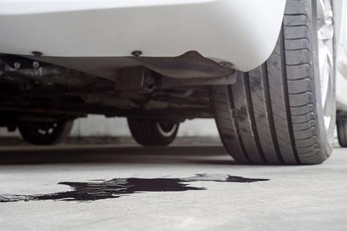9 nguyên nhân khiến ô tô bị rò rỉ dầu và cách khắc phục kịp thời