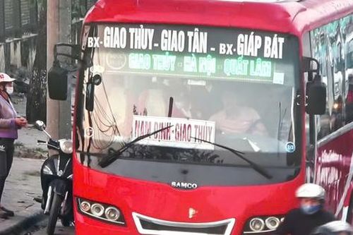 Hà Nội: Camera AI 'soi' hàng loạt xe khách vi phạm, CSGT đón lõng xử lý