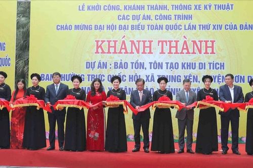 Phó Chủ tịch Quốc hội Lê Minh Hoan dự Lễ khánh thành công trình bảo tồn, tôn tạo Khu di tích Ban Thường trực Quốc hội tại Tuyên Quang