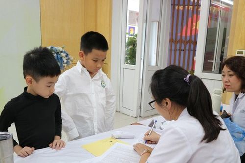 Hà Nội khuyến cáo tiêm đủ vaccine trước nguy cơ bại liệt xâm nhập