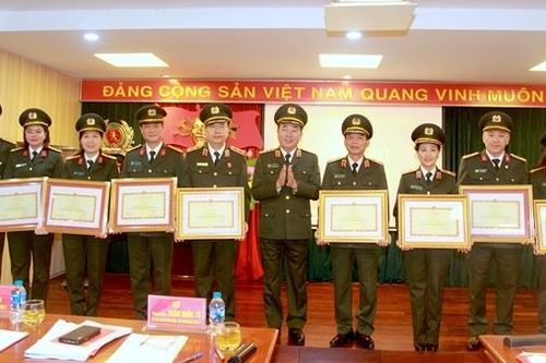 Hoàn thành nhiều nhiệm vụ lớn, đột xuất về công tác kiểm tra, giám sát trong CAND