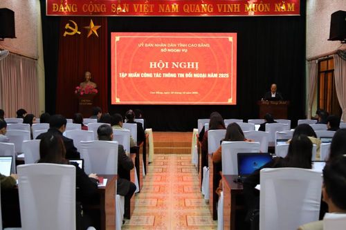 Tập huấn công tác thông tin đối ngoại cho trên 150 đại biểu