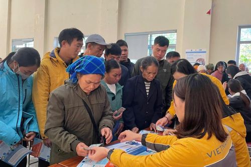 Cấp kinh phí hỗ trợ cải thiện nước sạch và vệ sinh cho 194 hộ xã Đức Long
