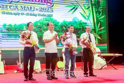 79 thí sinh tham gia Liên hoan Đờn ca tài tử học đường
