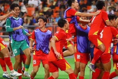 Sao Việt tự hào bóng đá Việt Nam giành vô địch SEA Games 33, Tùng Dương cảm ơn Thái Lan vì tạo kịch tính