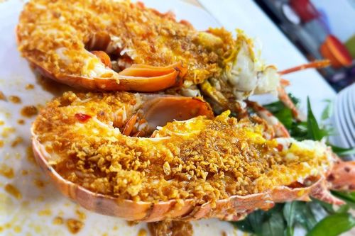 Cách làm tôm hùm cháy tỏi đơn giản, thơm ngon
