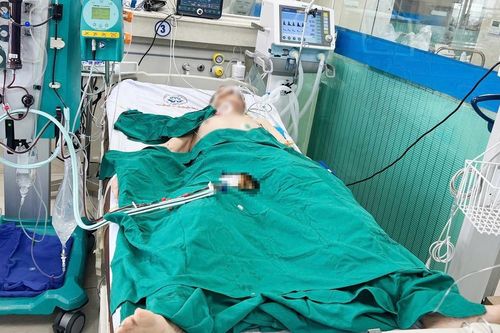 Người đàn ông 61 tuổi ở Phú Thọ nguy kịch vì sốc nhiễm khuẩn, thừa nhận 1 sai lầm nhiều nam giới Việt mắc phải