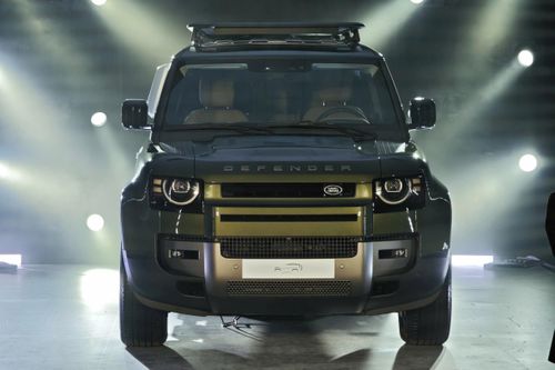 Ngắm Land Rover Defender 110 2026 - 'xe chơi' giá hơn 6,3 tỷ đồng