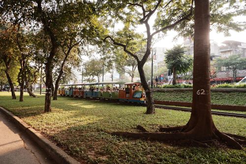 Công viên đầu tiên của Hà Nội hạ toàn bộ hàng rào