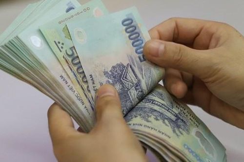 Thưởng Tết Âm lịch hay Tết Dương lịch cao hơn?