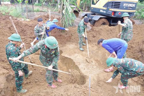 Sư đoàn 968 (Quân khu 4) tìm kiếm, quy tập 4 hài cốt liệt sĩ tại Quảng Trị