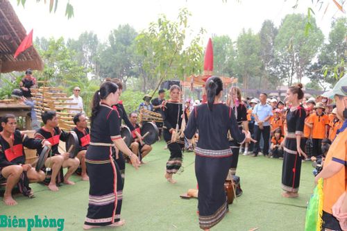 Biến di sản văn hóa thành đòn bẩy phát triển kinh tế bền vững cho cộng đồng