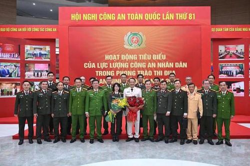 Giám đốc Công an tỉnh Quảng Ngãi Hồ Song Ân được thăng quân hàm Thiếu tướng