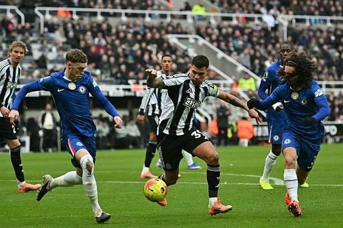 Chelsea thoát thua trên sân Newcastle