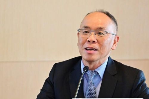Giáo sư đại học mất chức phó khoa sau bê bối tài liệu tham khảo do AI tạo ra