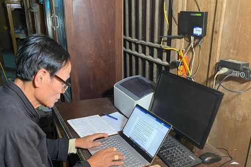 Bảo tồn chữ Lai Tay và khát vọng của nghệ nhân già