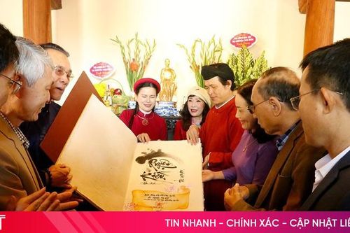 Đưa thi ca lên đến đỉnh cao bằng tấm lòng rộng lớn