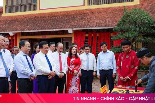 Tiếp tục gìn giữ, phát huy, lan tỏa những di sản quý báu của Đại thi hào Nguyễn Du