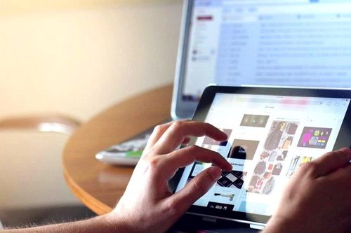 Trung Quốc: Chính thức ban hành bộ quy định mới liên quan nền tảng Internet