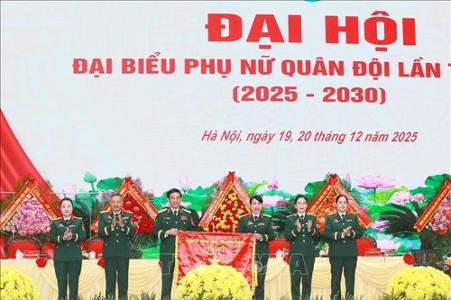 Thực hiện '3 quan tâm' và '3 đổi mới' đối với phong trào phụ nữ toàn quân