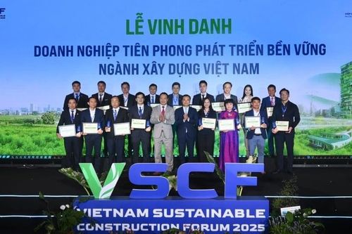 Diễn đàn phát triển bền vững ngành xây dựng Việt Nam - VSCF 2025: Vinh danh 17 doanh nghiệp tiên phong.