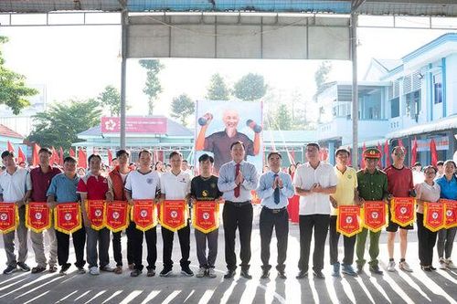 Khai mạc Đại hội Thể dục - Thể thao xã Bình Hòa lần thứ I năm 2025