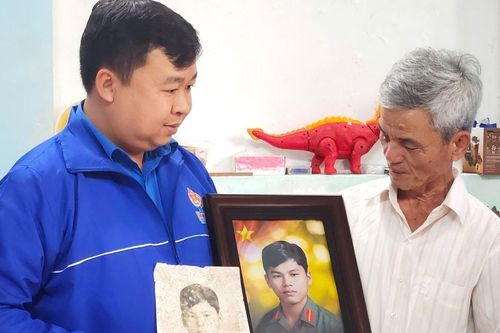 Tuổi trẻ Đà Nẵng phục dựng, trao tặng di ảnh liệt sĩ